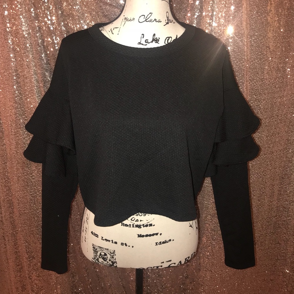 Black Ruffle Sleeve Crop Top